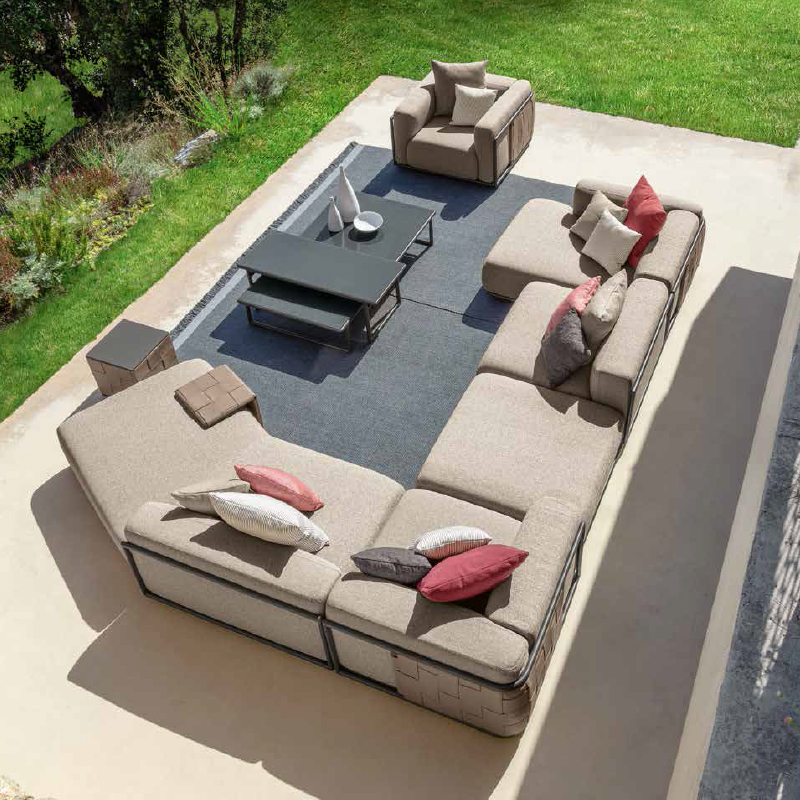 Outdoor garden set